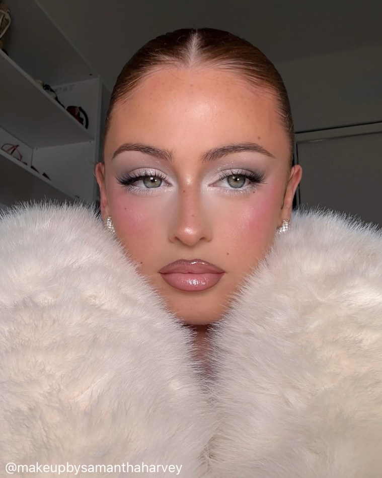 Vinyl Lips Are Back: The High-Shine Beauty Trend Everyone&nbsp;Wants