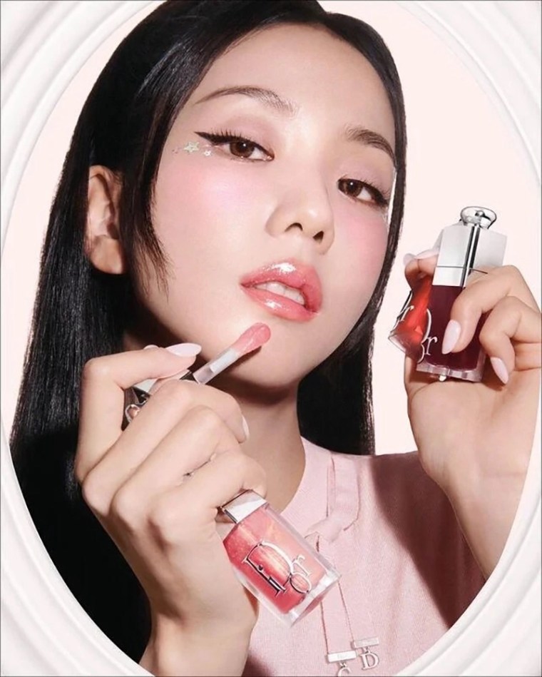 The Beauty Report: Jisoo Fronts Dior Addict’s Soft Spoken Beauty Era for&nbsp;2026