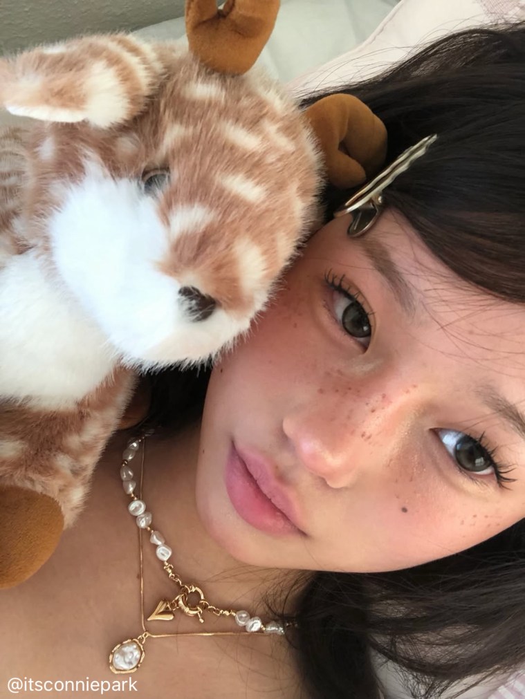 The Blythe Effect: TikTok’s Most Dreamlike Makeup&nbsp;Trend